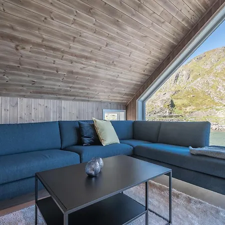 Seafront New In Lofoten بيت للعطل