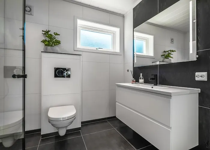 Seafront New In Lofoten Tatil Evi